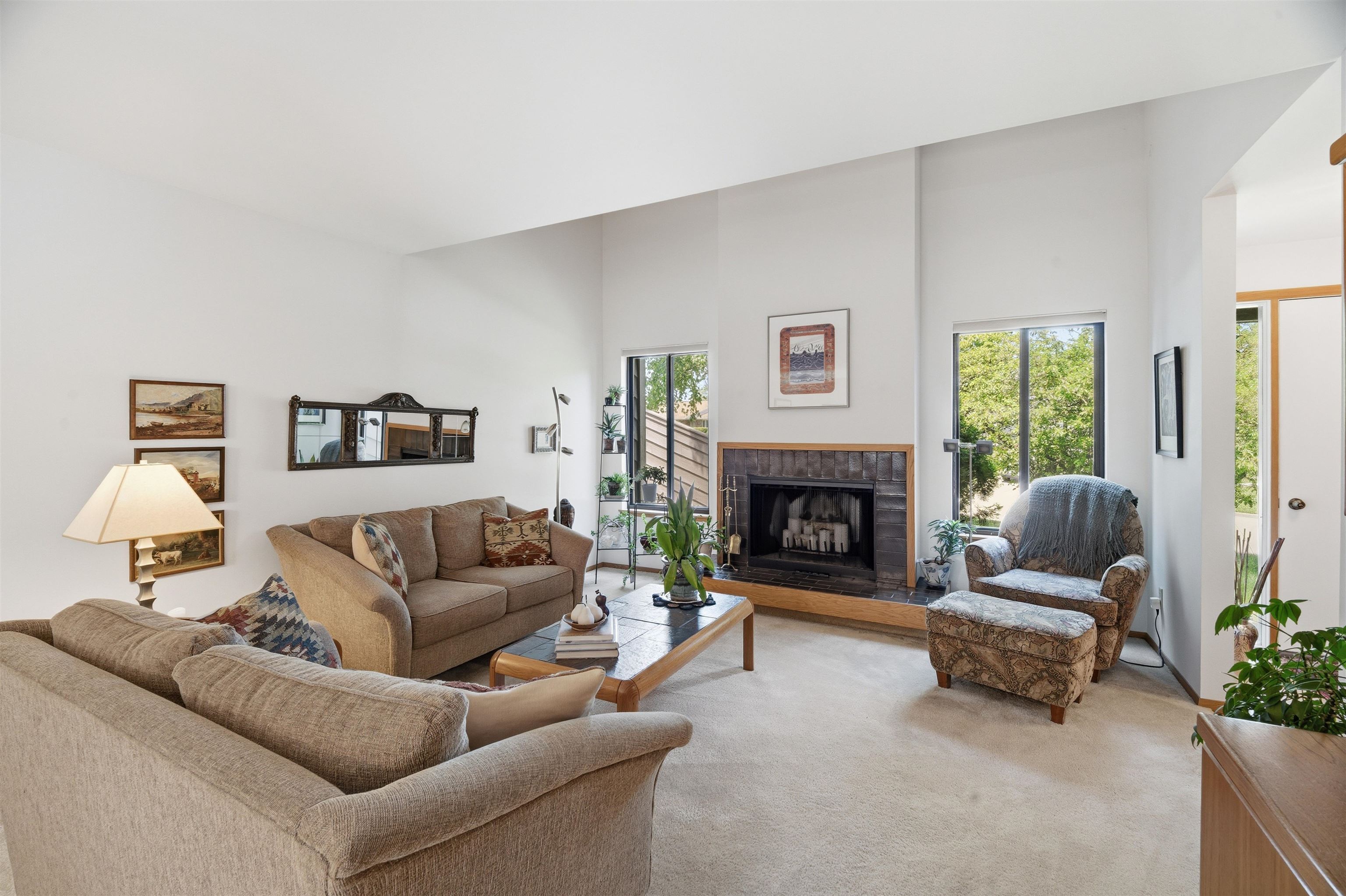 847 East Windfield Place Appleton, WI 54911 - Photo 3 of 34