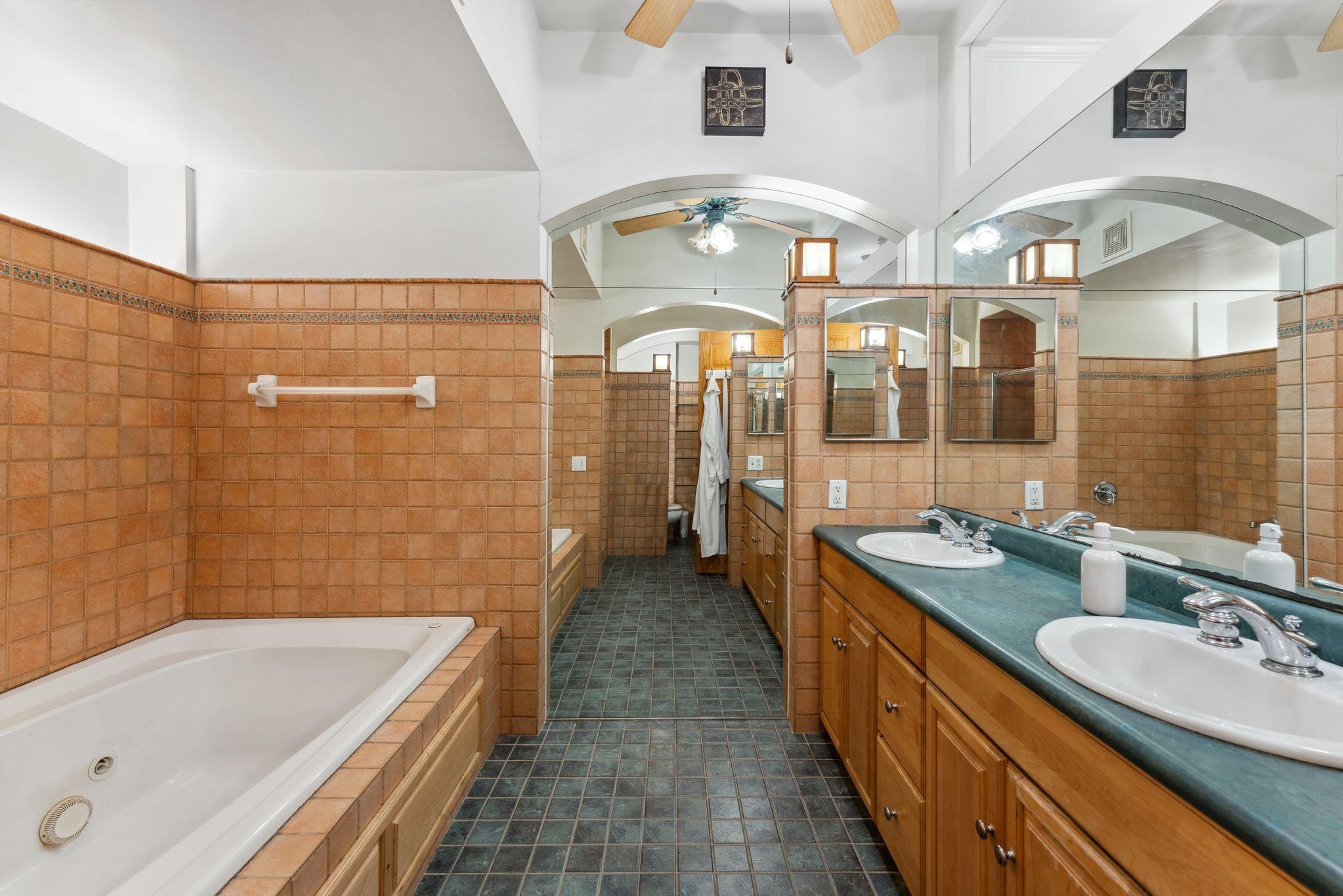 710 Summit Avenue, Unit 4 St. Paul, MN 55105 - Photo 13 of 51