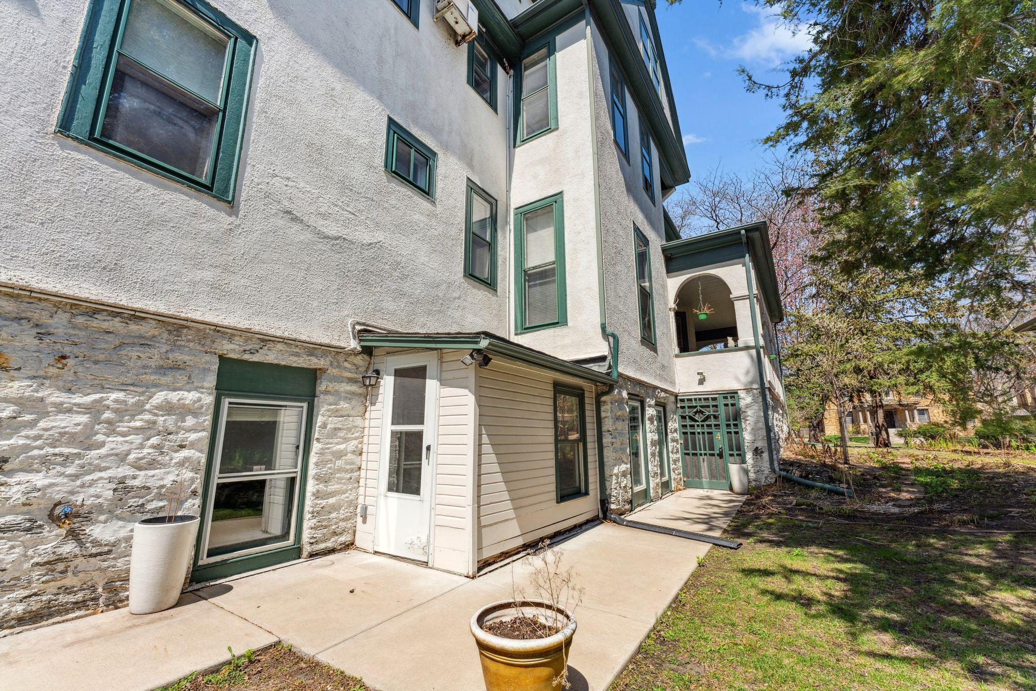 710 Summit Avenue, Unit 4 St. Paul, MN 55105 - Photo 17 of 51