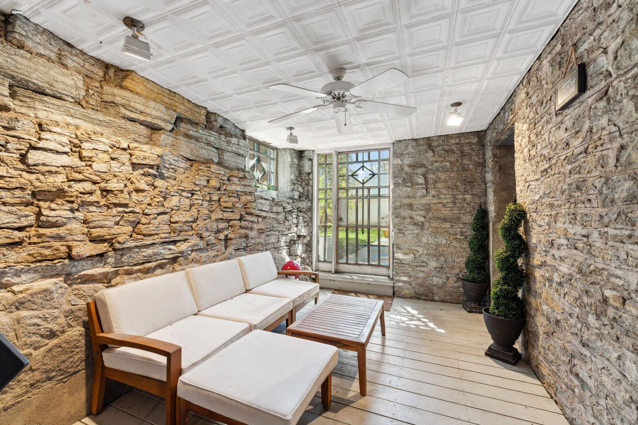 710 Summit Avenue, Unit 4 St. Paul, MN 55105 - Photo 18 of 51