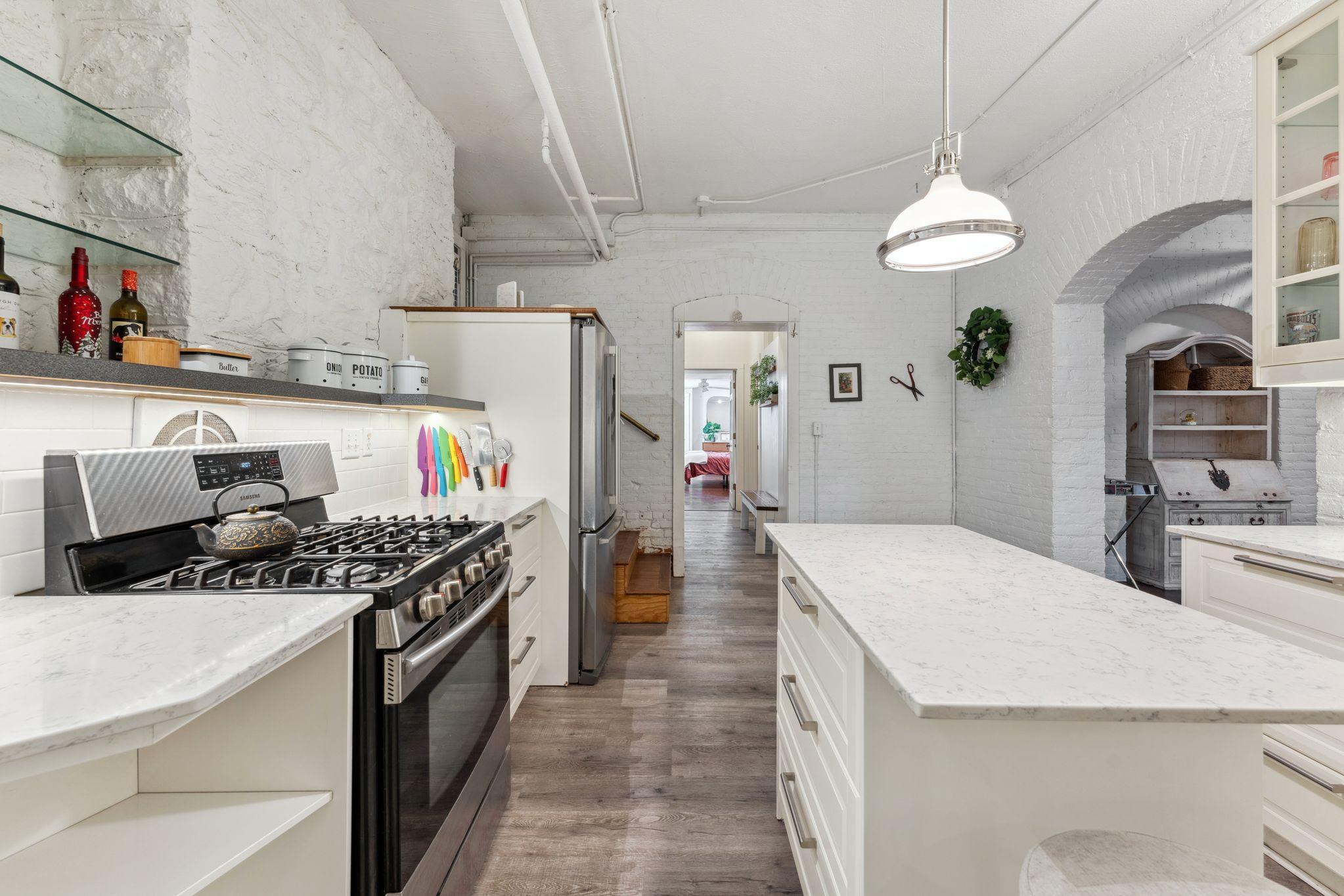 710 Summit Avenue, Unit 4 St. Paul, MN 55105 - Photo 8 of 51