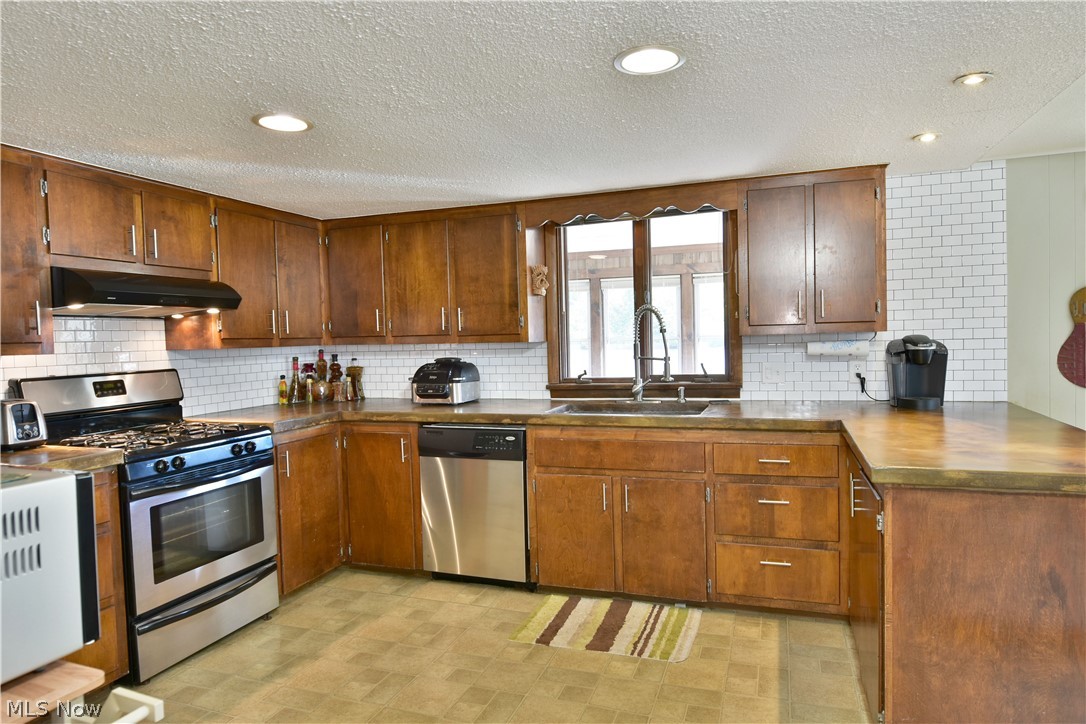 1351 Pleasant Valley Road Vienna, OH 44473 - Photo 11 of 26 Gallery Image 11