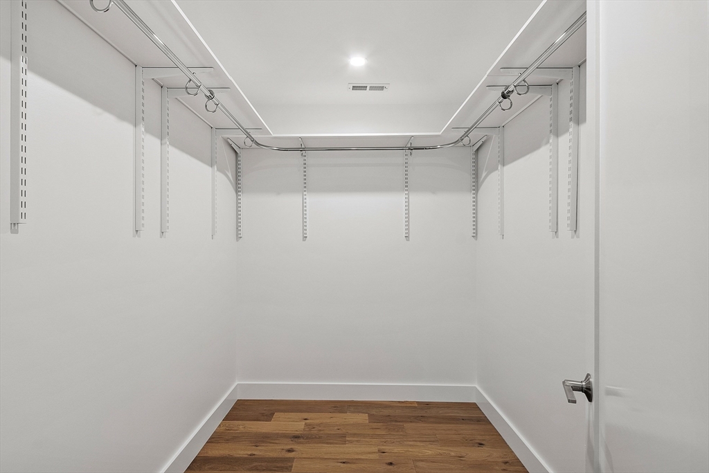 225 Middlesex Turnpike, Unit 106 Burlington, MA 01803 - Photo 18 of 23 a view of room