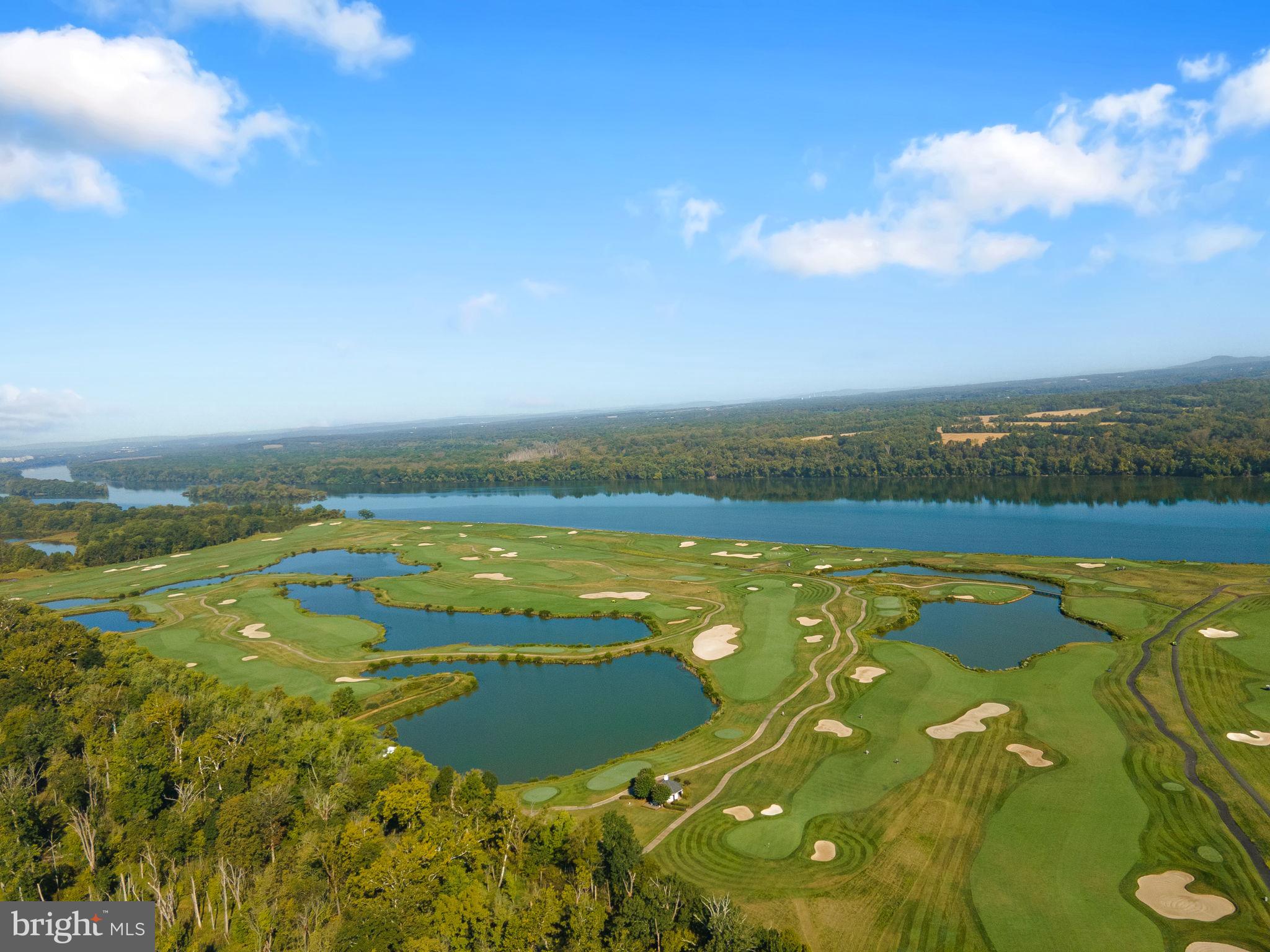 20281 Center Brook Square Sterling, VA 20165 - Photo 3 of 51 a view of an ocean and beach