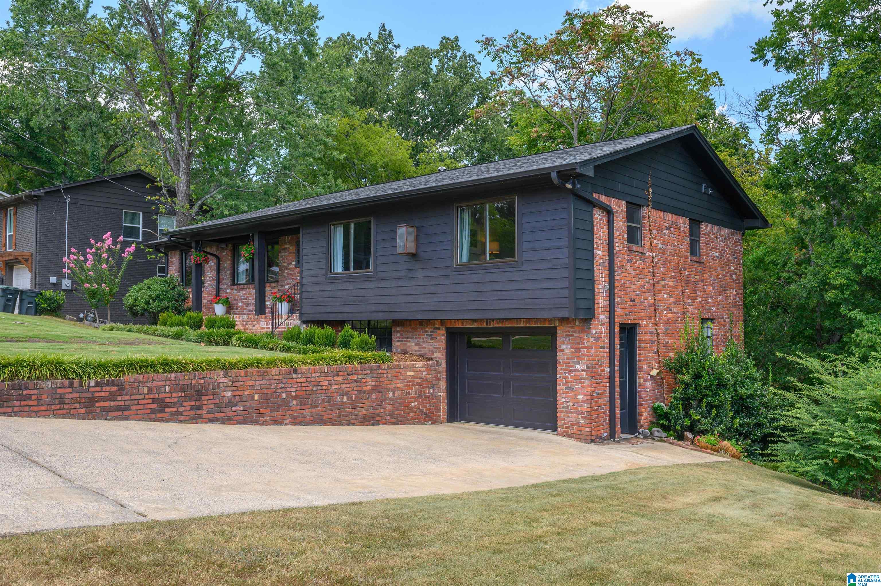 5808 Southhall Road Birmingham, AL 35213 - Photo 2 of 52