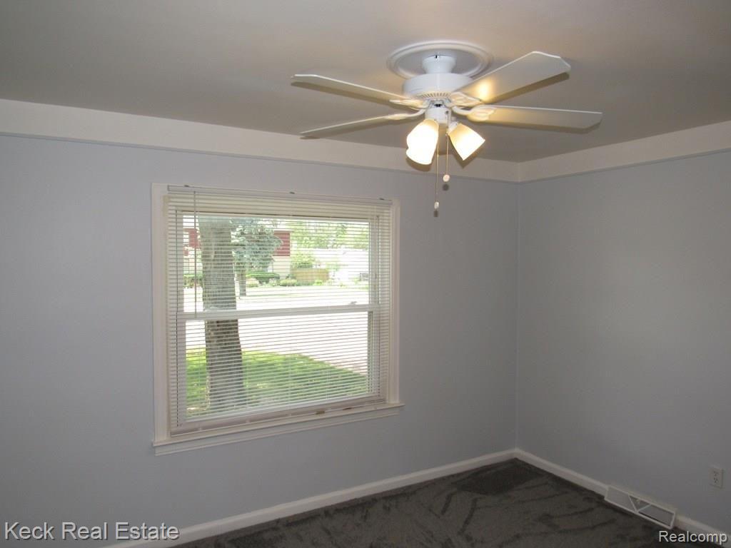 10535 Pardee Road Taylor, MI 48180 - Photo 9 of 18 10535 Pardee (1).JPG