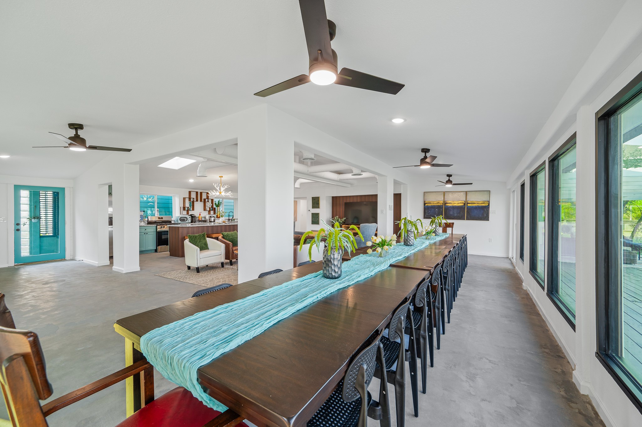 815 5th Street Dickinson, TX 77539 - Photo 24 of 49 a dining room with furniture a rug and a chandelier