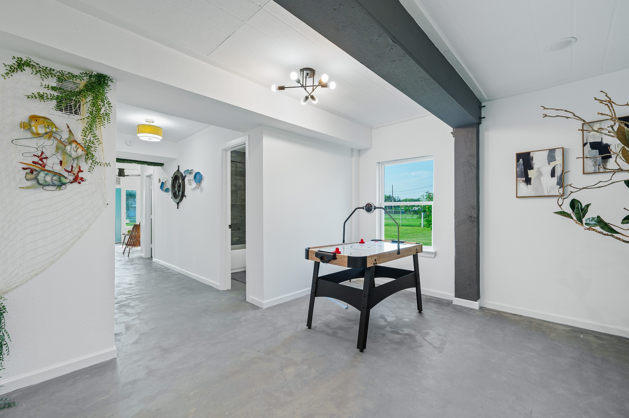 815 5th Street Dickinson, TX 77539 - Photo 29 of 49 a living room with furniture and a window