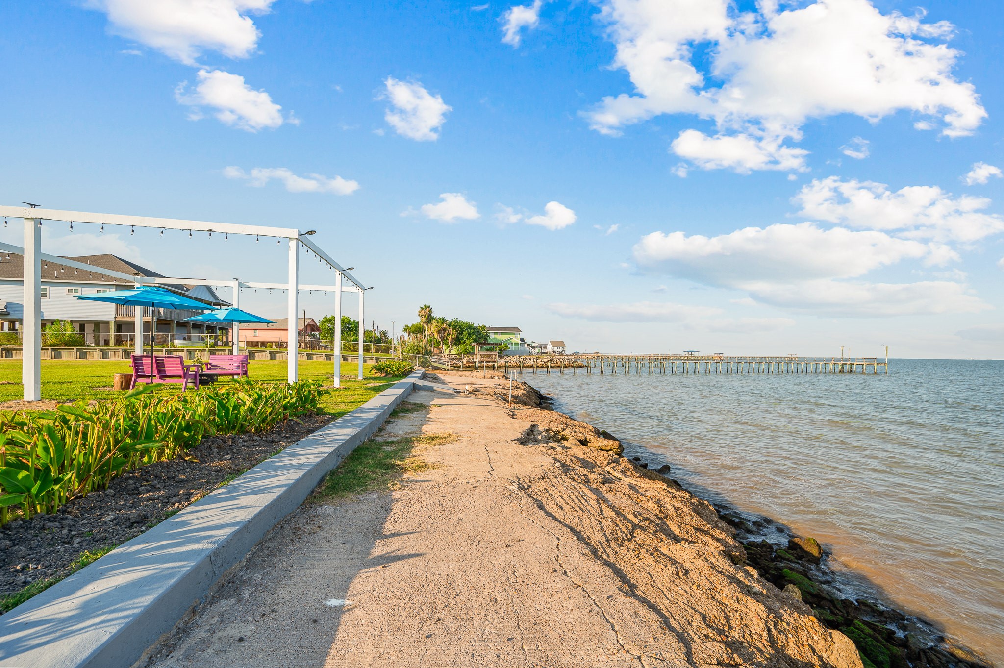 815 5th Street Dickinson, TX 77539 - Photo 6 of 49 a view of an ocean and a balcony