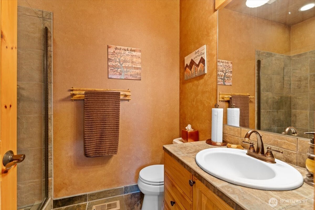 15320 Lakeview Street Entiat, WA 98822 - Photo 23 of 40