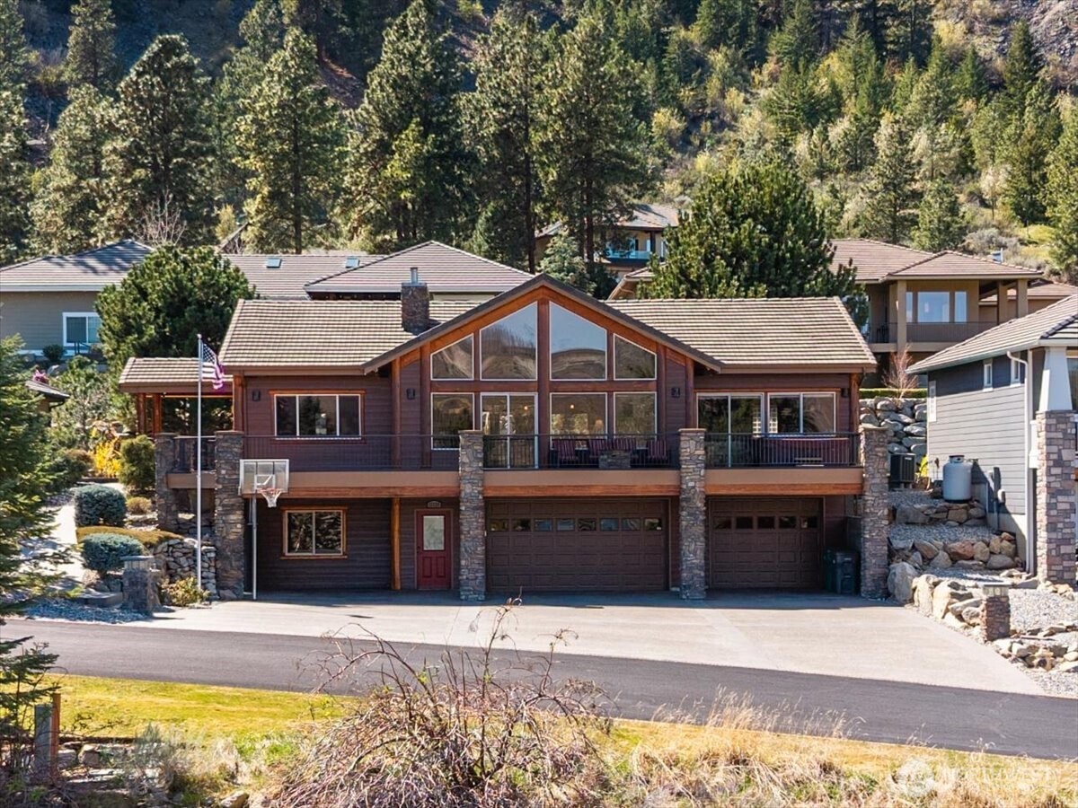 15320 Lakeview Street Entiat, WA 98822 - Photo 4 of 40