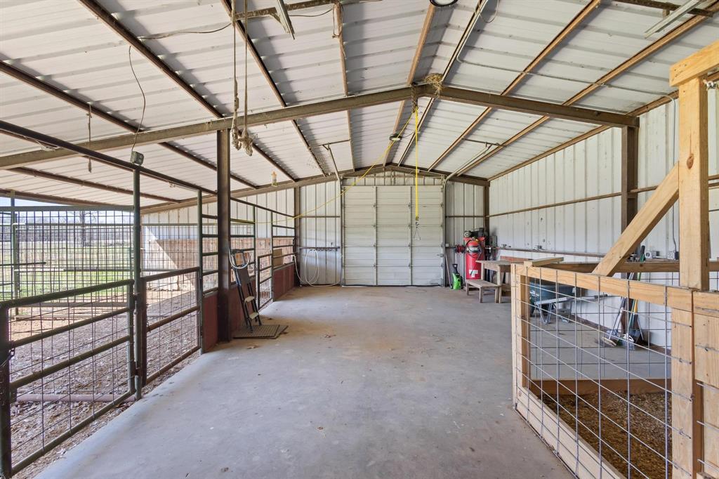 521 County Road Blossom, TX 75416 - Photo 31 of 40