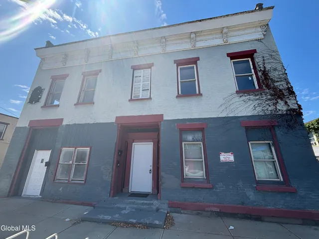 $1,400 | 663 2nd Avenue, Unit 2S, Troy, NY 12182