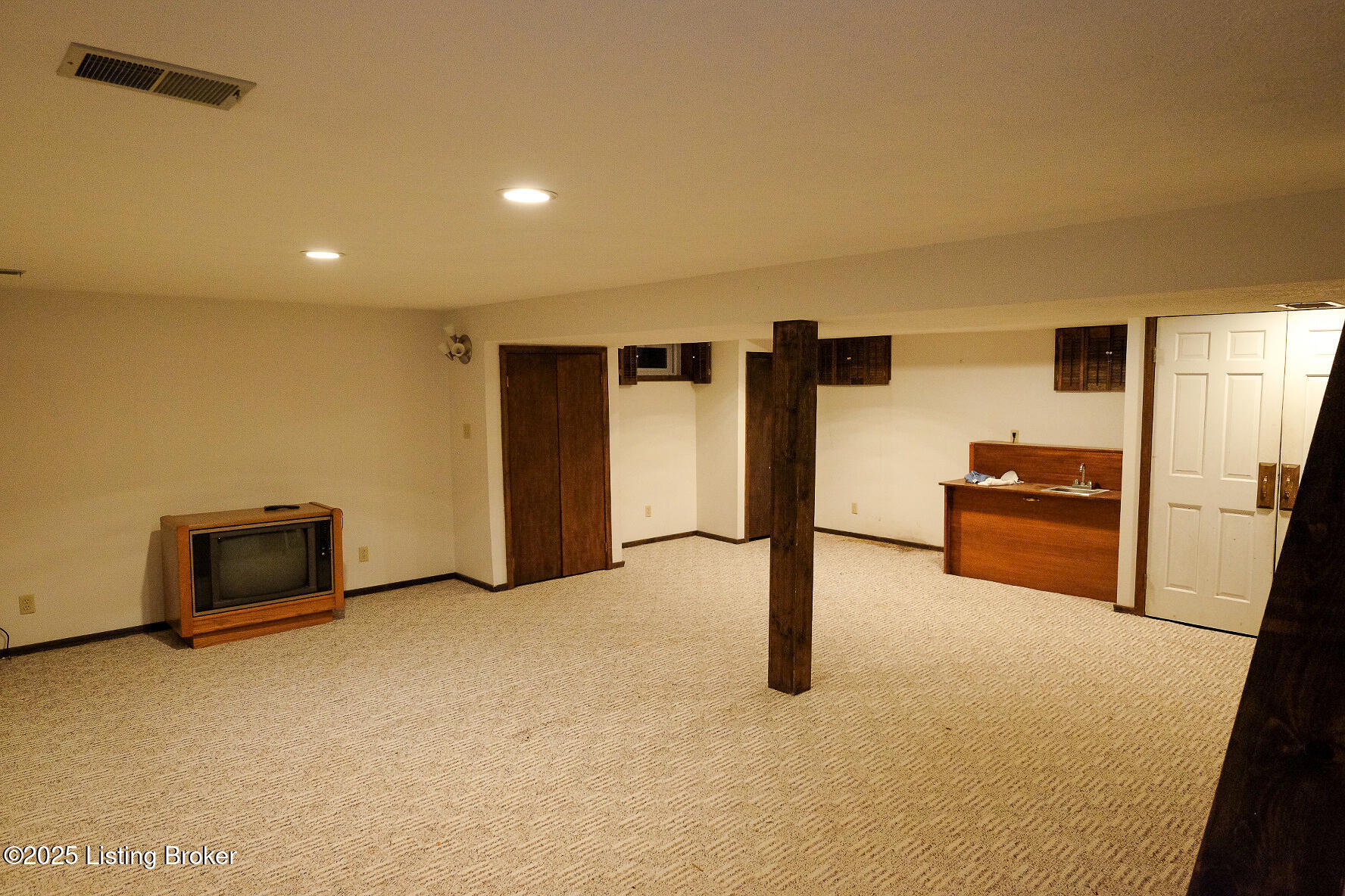312 Fairmeade Road Louisville, KY 40207 - Photo 18 of 35 312_fairmeade_bmnt1