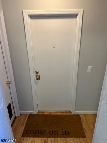 $2,575 | 97 Walnut Street, Montclair, NJ 07042