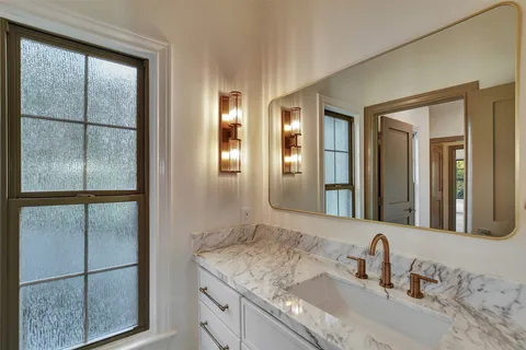 $2,000,000 | 74 Briar Hollow Lane, Houston, TX 77027