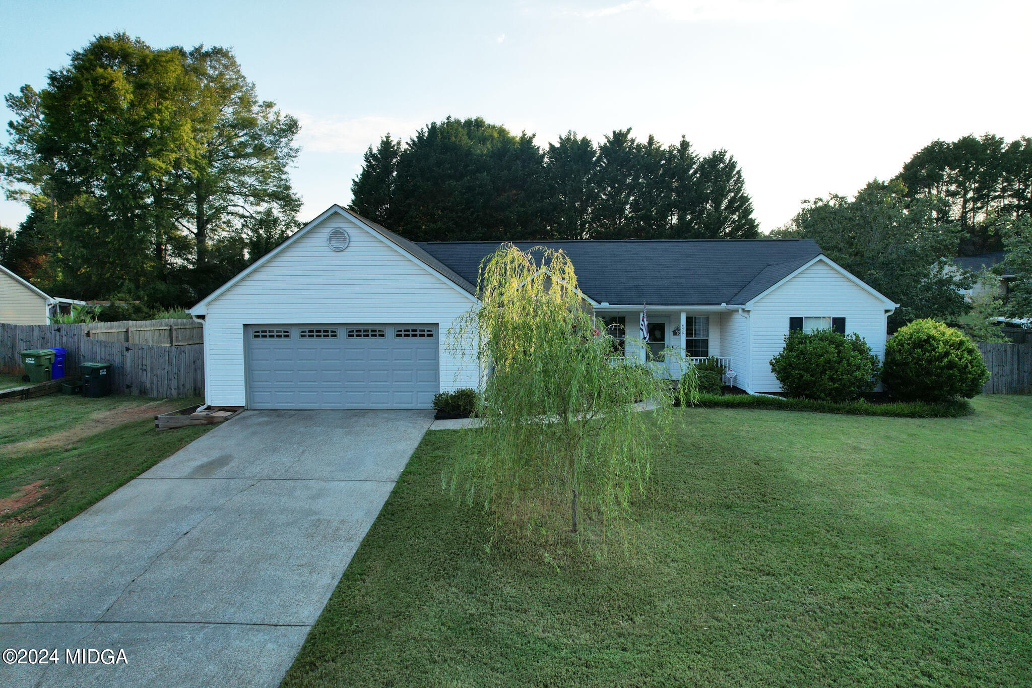 625 Windsor Drive Monroe, GA 30656 - Photo 1 of 27 a front view of house with yard and green space
