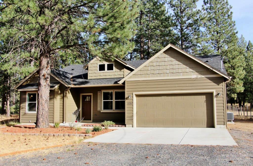 60204 Navajo Road Bend, OR 97702 - Photo 1 of 13 Gallery Image 1
