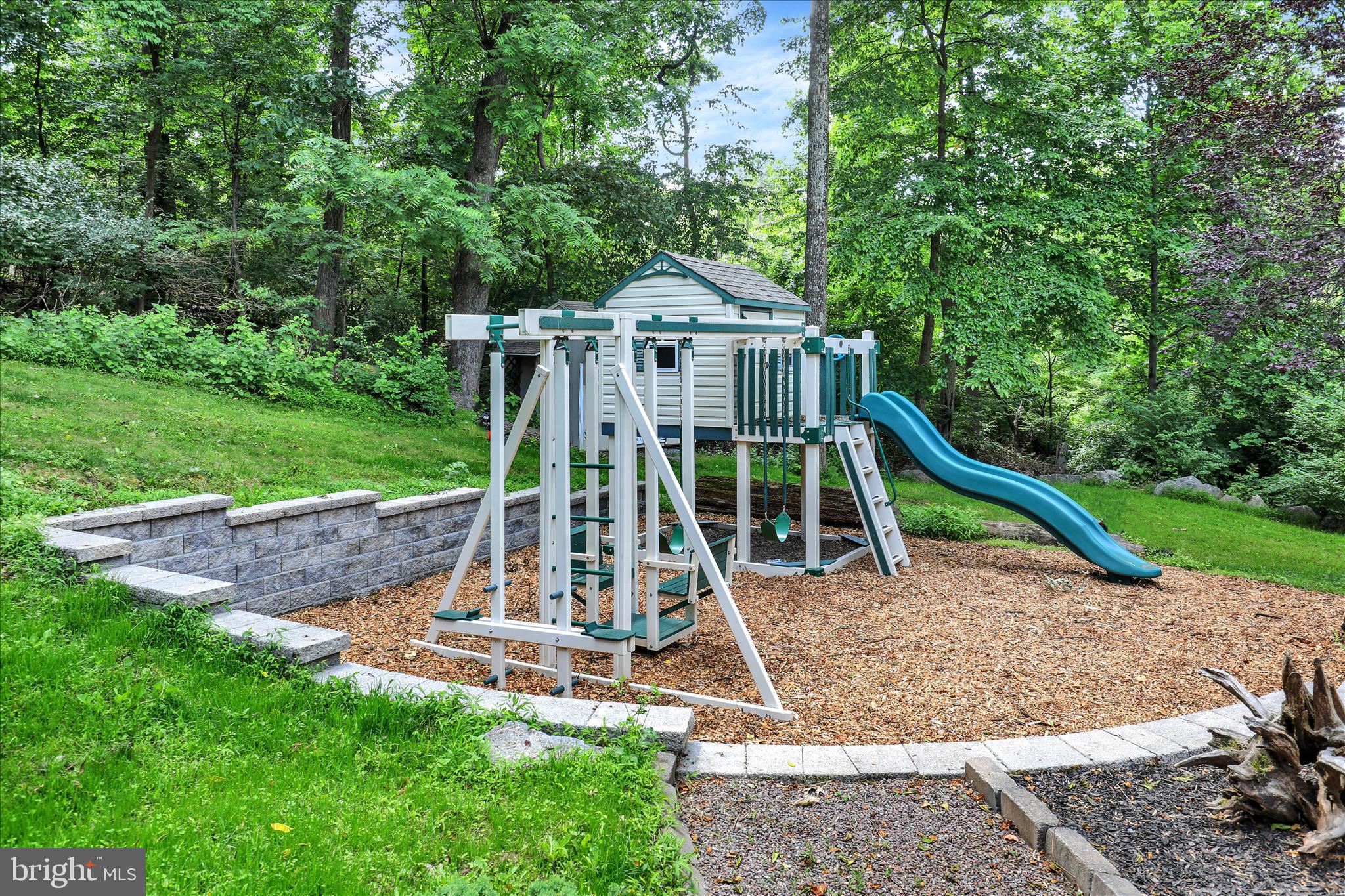 713 Old Fritztown Road Reading, PA 19608 - Photo 44 of 45 Room to play and explore