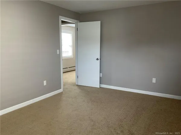 $1,800 | 61 South Main Street, Unit 2, Middletown, CT 06457