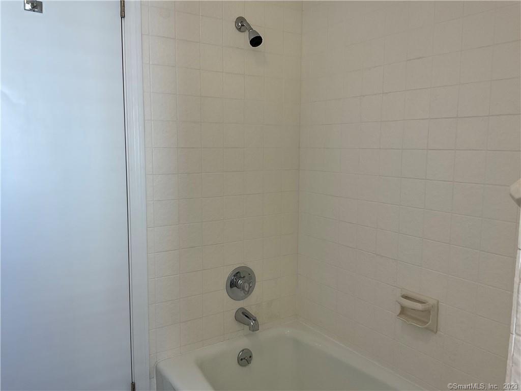 61 South Main Street, Unit 2 Middletown, CT 06457 - Photo 9 of 16