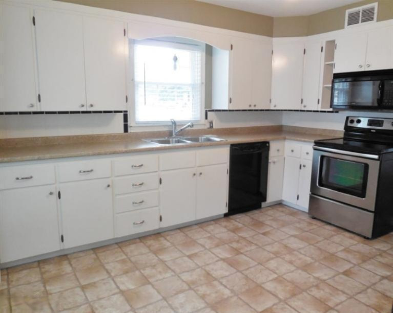 520 Graafschap Road Holland, MI 49423 - Photo 2 of 16 Additional Photo