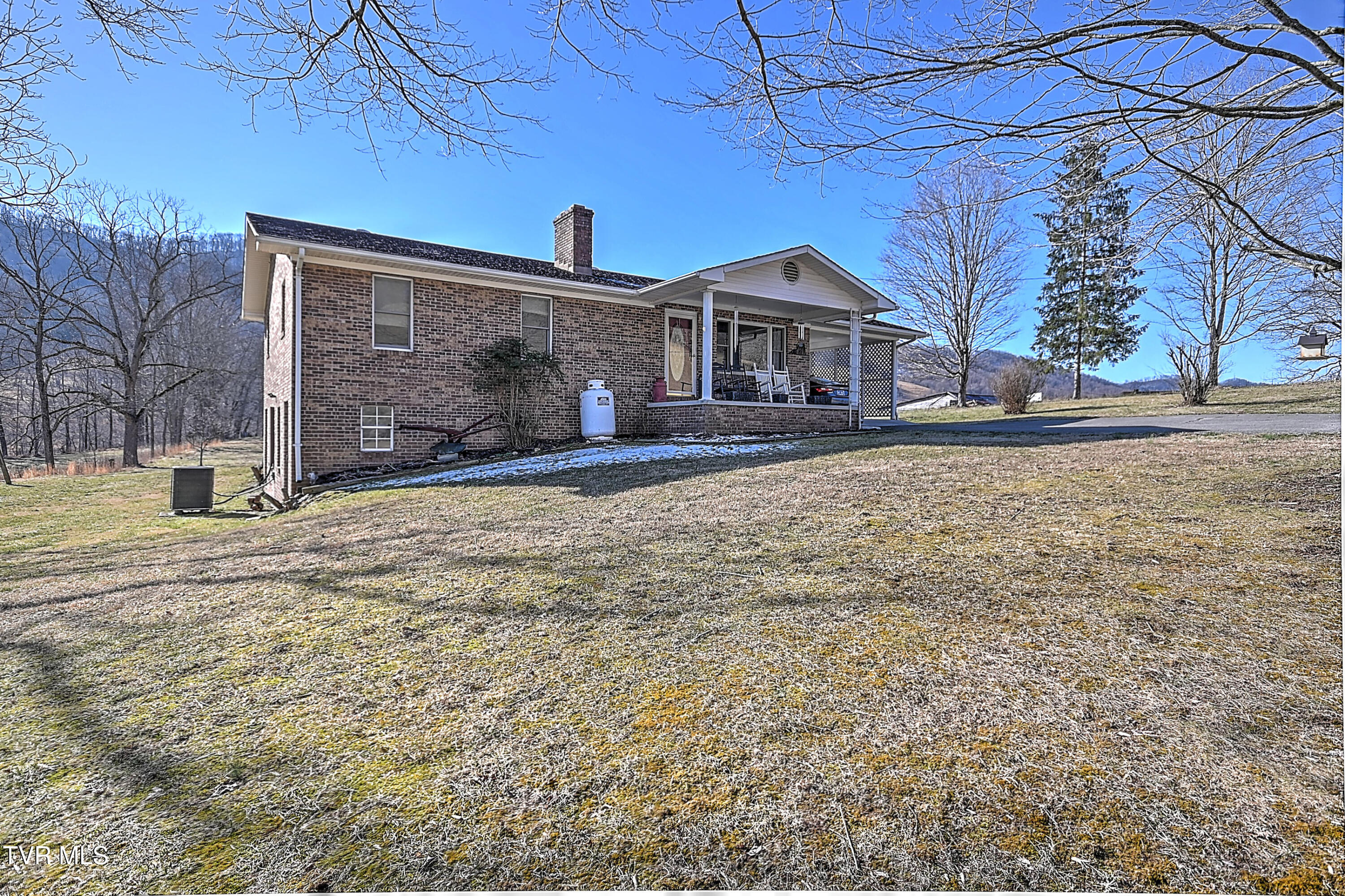 9867 Middle Wallens Creek Road Jonesville, VA 24263 - Photo 39 of 95 9867 Middle Wallns Creek JR-6