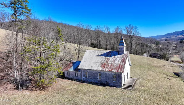 $500,000 | 9867 Middle Wallens Creek Road, Jonesville, VA 24263