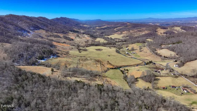 $500,000 | 9867 Middle Wallens Creek Road, Jonesville, VA 24263