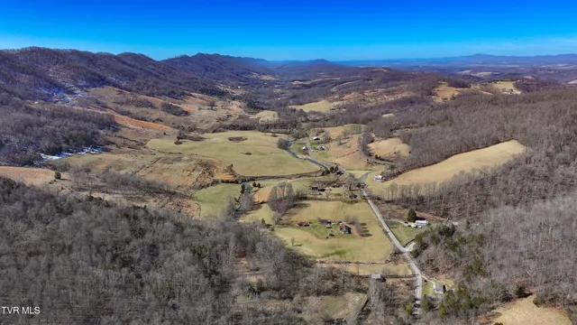 $500,000 | 9867 Middle Wallens Creek Road, Jonesville, VA 24263