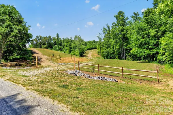 $525,000 | 272 Randolph Drive, Unit 1, Marion, NC 28752