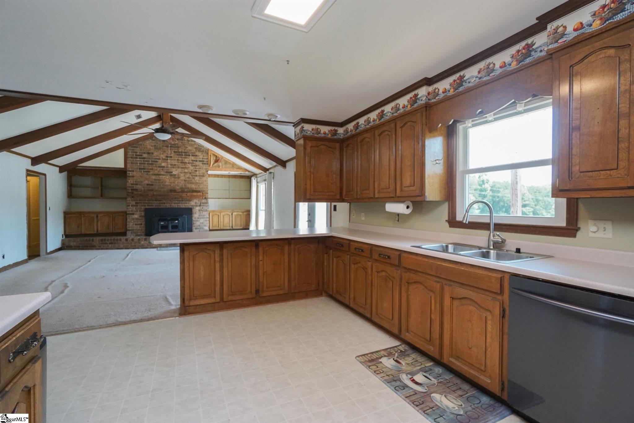 3230 Cannon Road Greer, SC 29651 - Photo 10 of 36