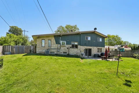 $599,900 | 8755 North Pelham Parkway, Bayside, WI 53217