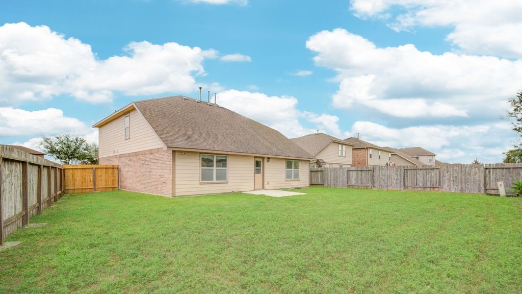 9919 Shimmering Lakes Drive Rosharon, TX 77583 - Photo 37 of 41