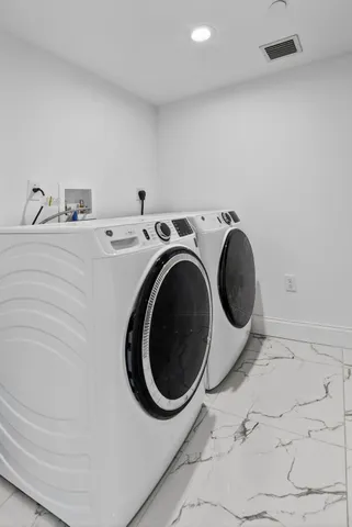 $3,925 | 250 West Hidden Valley Boulevard, Unit 104, Boca Raton, FL 33487