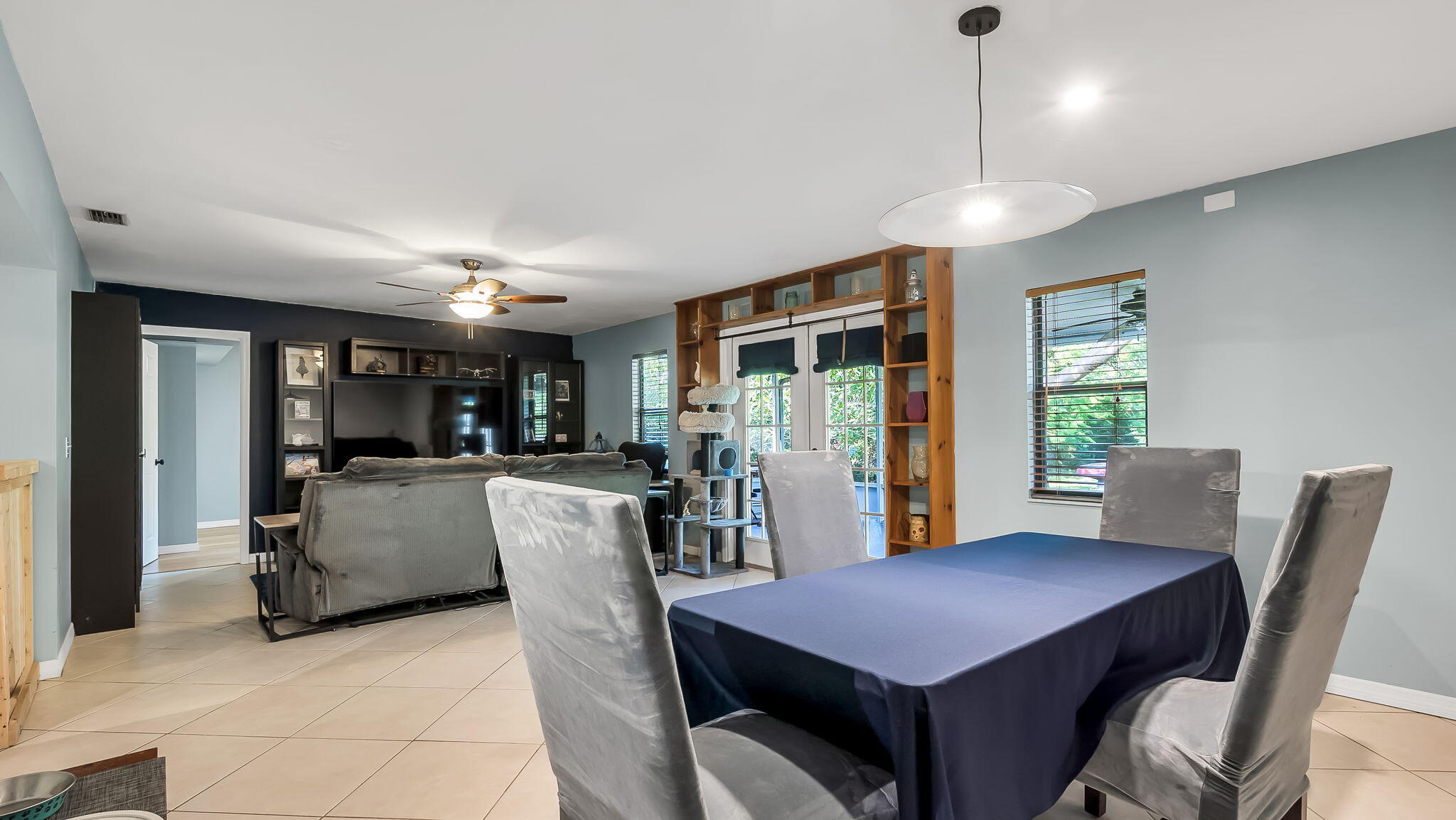 5298 2nd Road Lake Worth, FL 33467 - Photo 19 of 35 Dining Room/Living Room