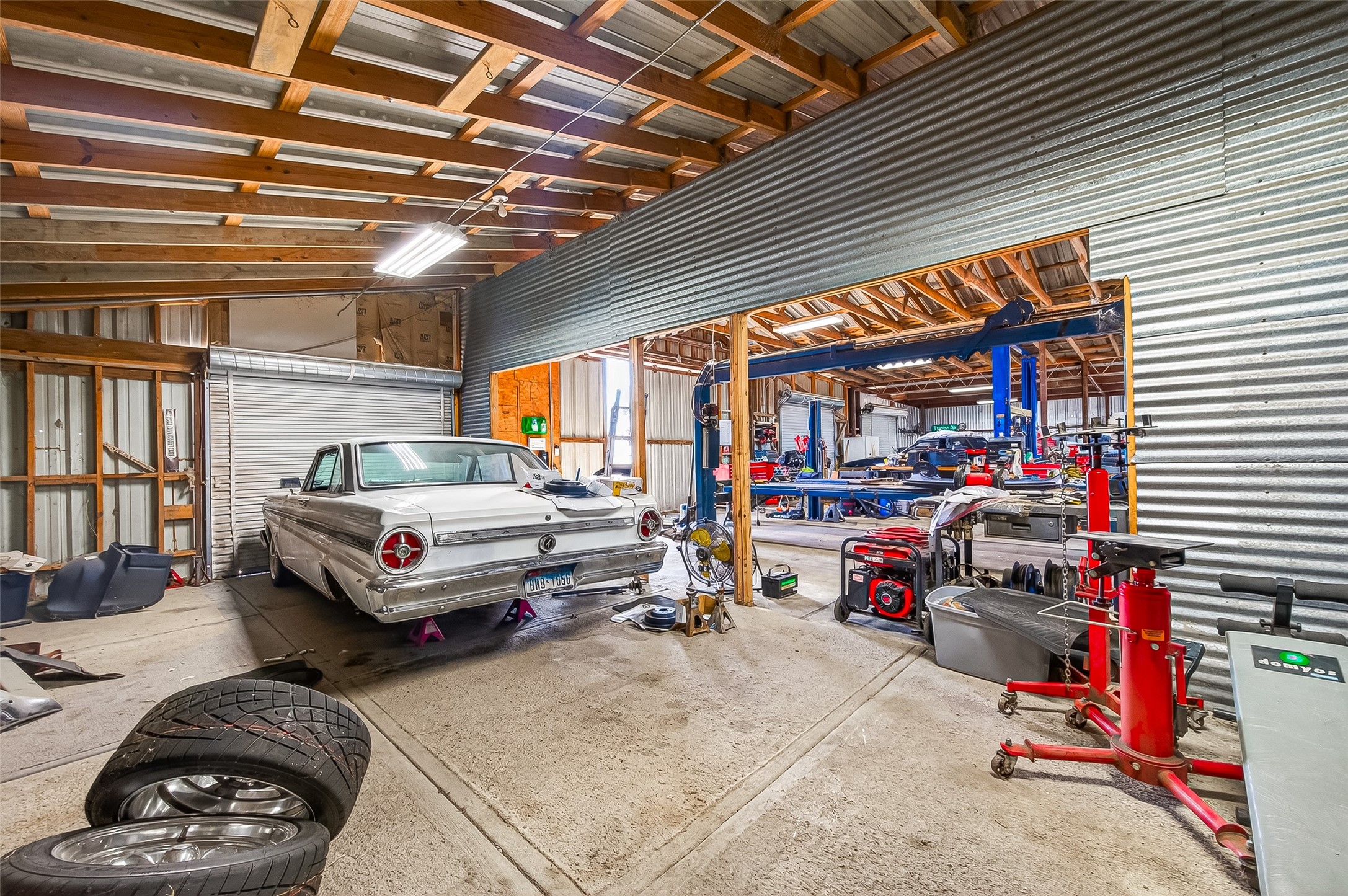 10550 Brinkmeyer Road Needville, TX 77461 - Photo 34 of 40