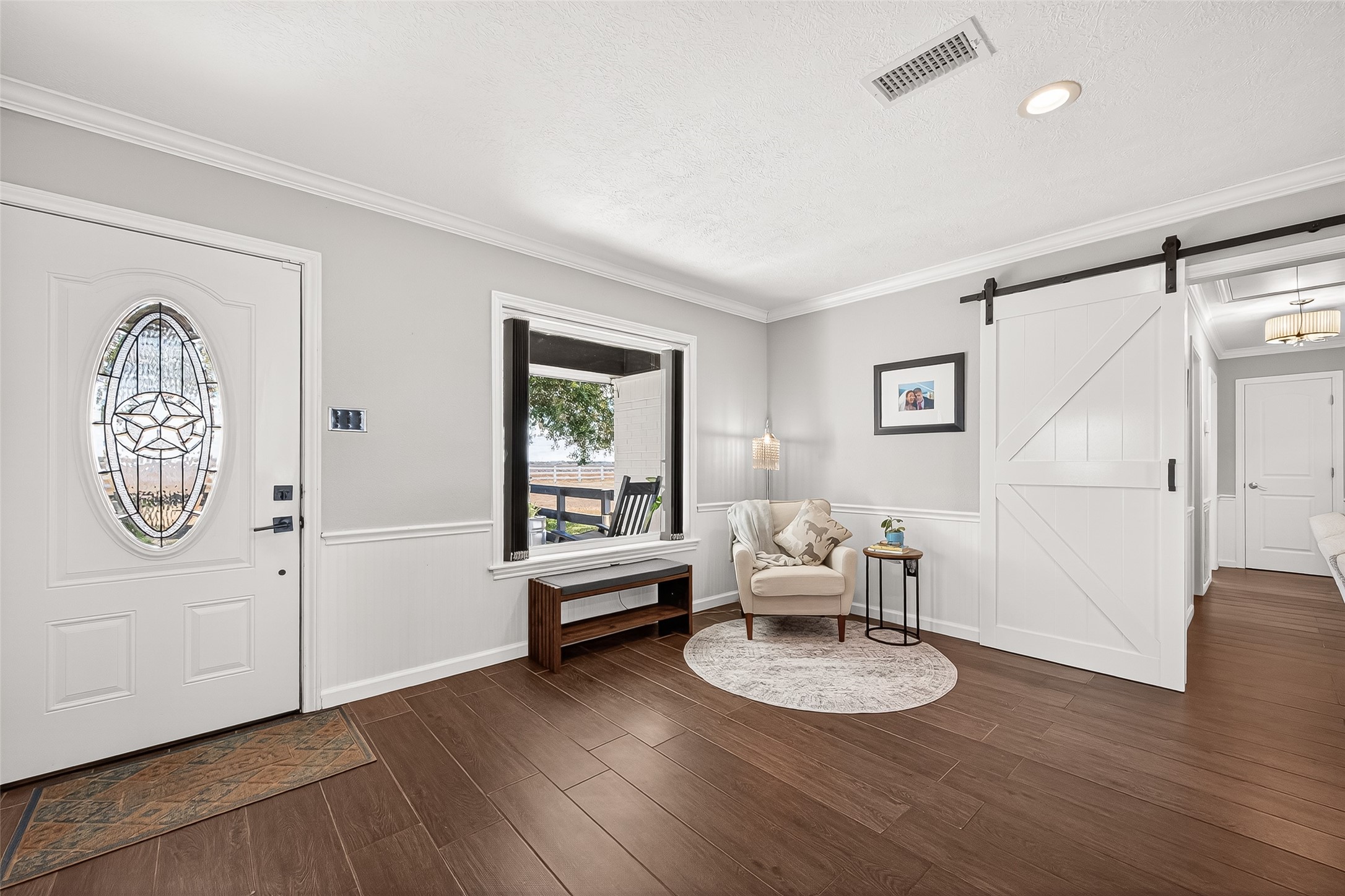 10550 Brinkmeyer Road Needville, TX 77461 - Photo 8 of 40 Entry way