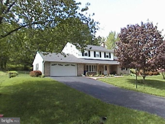 19620 Charline Manor Road Olney, MD 20832 - Photo 2 of 24 Exterior #2