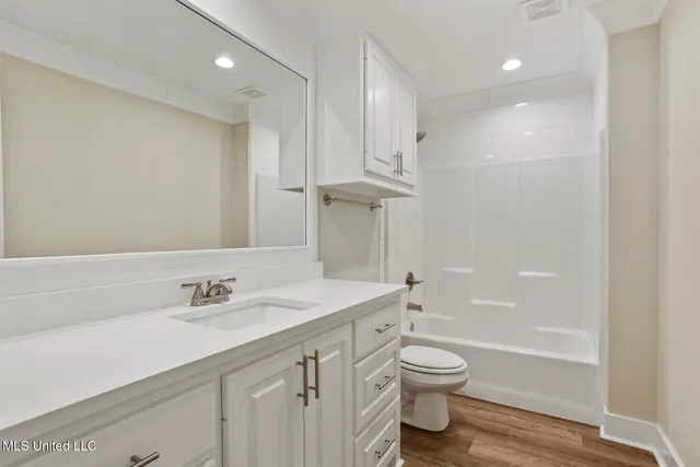 $375,000 | 213 Grayson Place, Unit LOT 7, Brandon, MS 39047