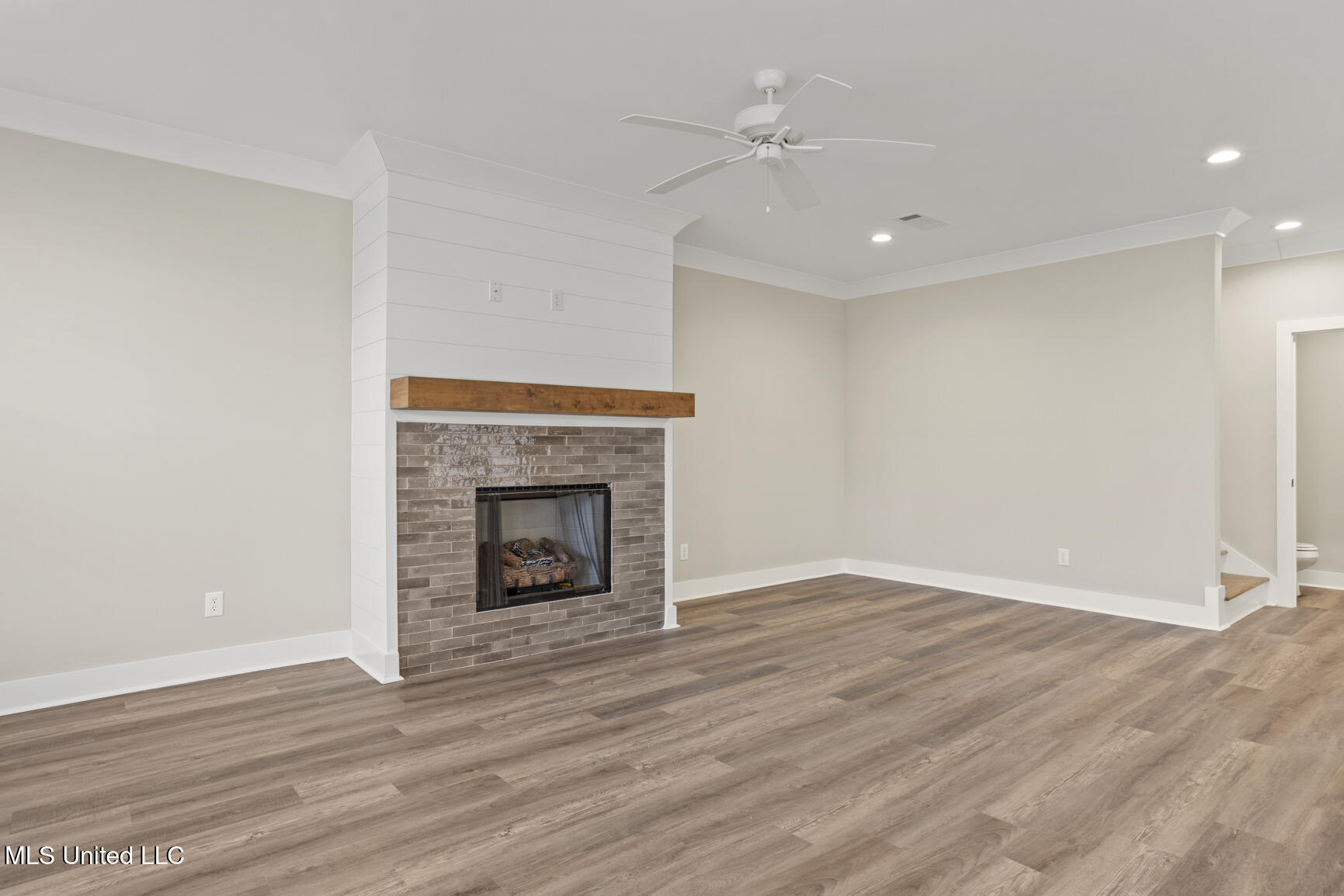 213 Grayson Place, Unit LOT 7 Brandon, MS 39047 - Photo 5 of 29 213 Grayson Pl-5