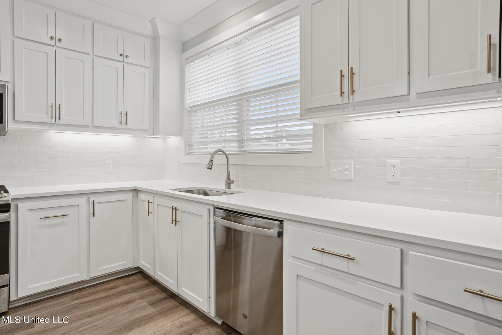 213 Grayson Place, Unit LOT 7 Brandon, MS 39047 - Photo 8 of 29 213 Grayson Pl-8