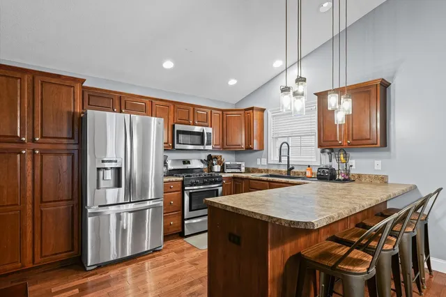 $304,900 | 1713 Hunters Ridge Court, Mahomet, IL 61853