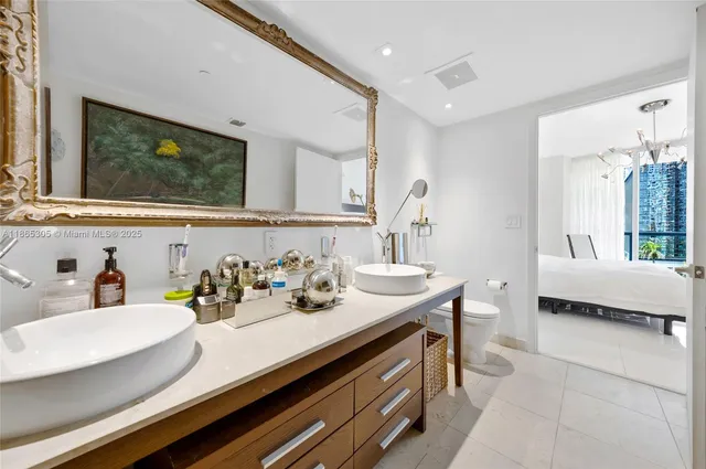 a picture of city view