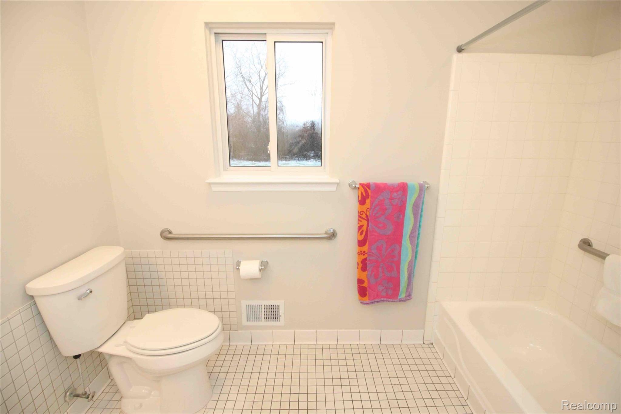 51105 Baker Road New Baltimore, MI 48047 - Photo 30 of 49 IMG_3903.jpeg
