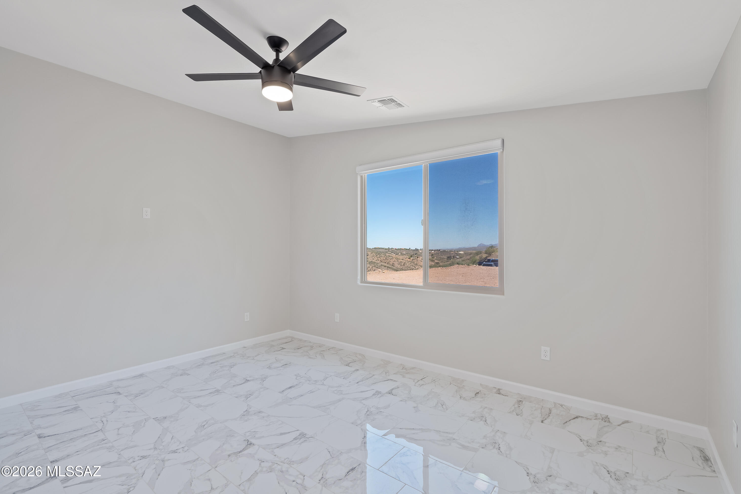 979 Calle Amarillo Rio Rico, AZ 85648 - Photo 17 of 47 2 Interiors-12