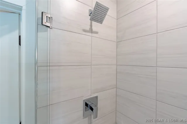 $399,000 | 104 Sierra Bay Drive, Unit 1A, Camdenton, MO 65020