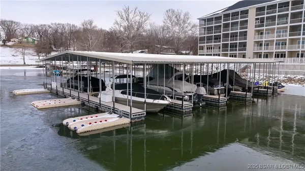 $375,000 | 104 Sierra Bay Drive, Unit 1A, Camdenton, MO 65020