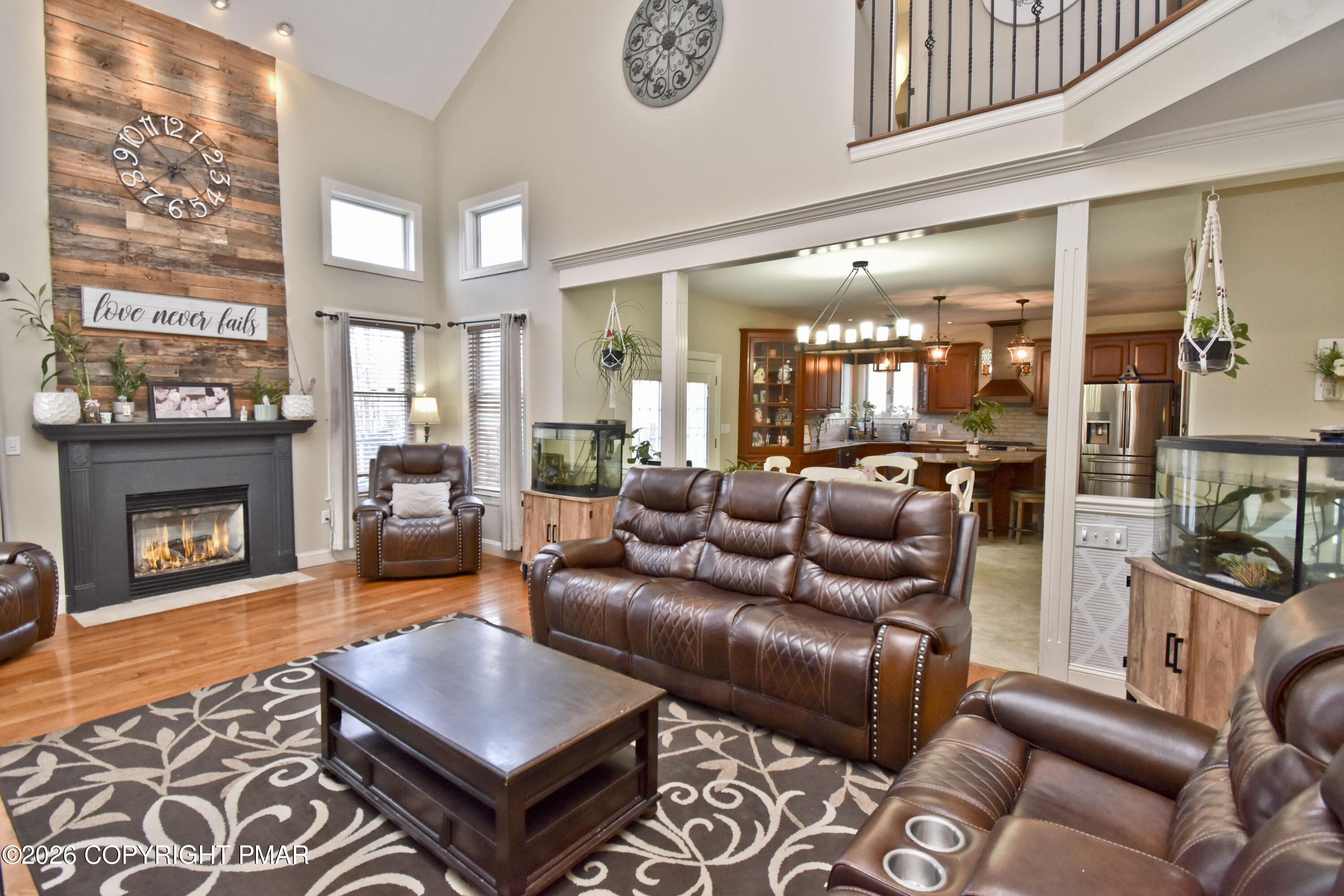 155 Chase Road Stroudsburg, PA 18360 - Photo 8 of 76 6 Great Room (7) x