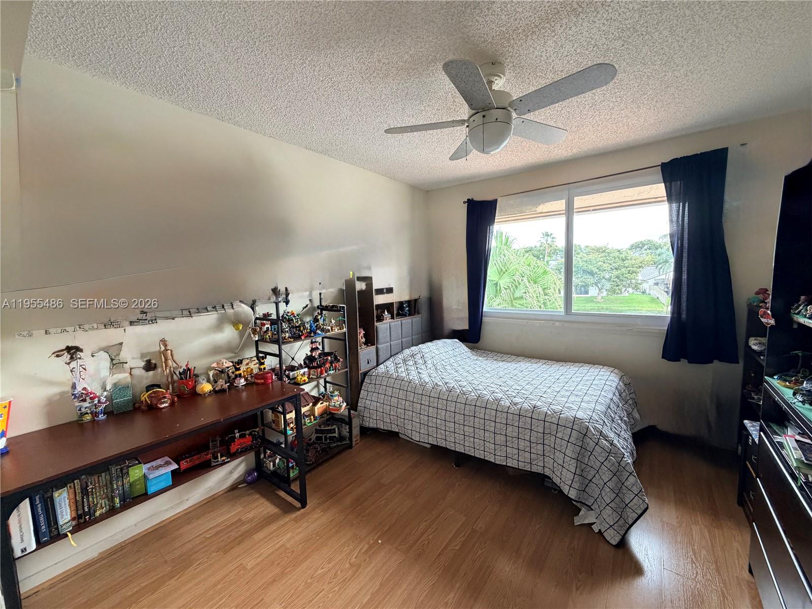 2865 Begonia Way Cooper City, FL 33026 - Photo 22 of 40